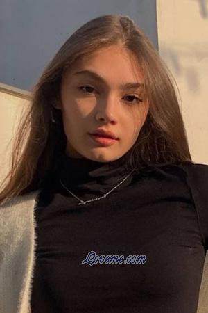 205821 - Ekaterina Age: 18 - Russia