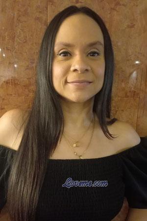 213758 - Paola Alexandra Age: 45 - Colombia