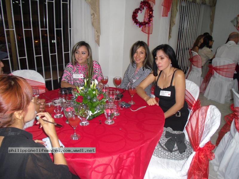 medellin-women-1