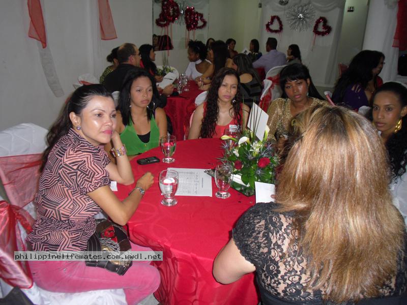 medellin-women-3