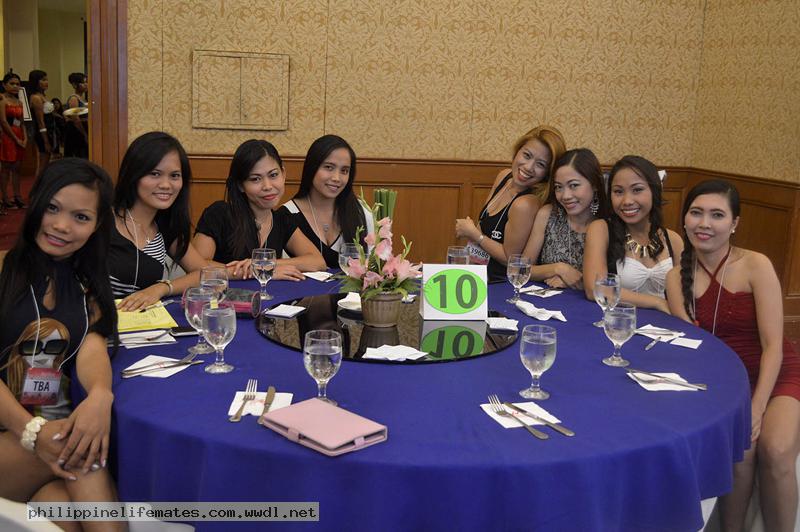 philippine-women-16